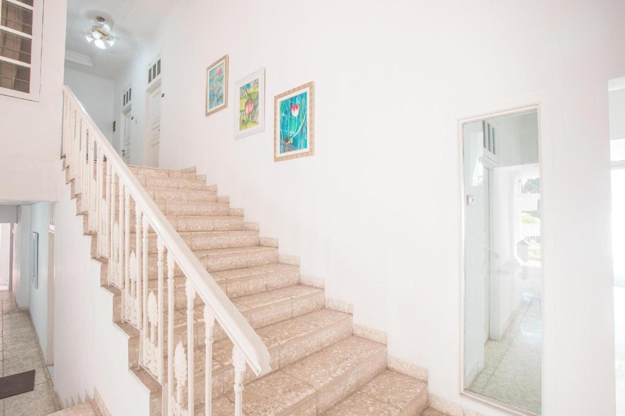 Capital O 332 Residence G17 Kemang Dżakarta Zewnętrze zdjęcie